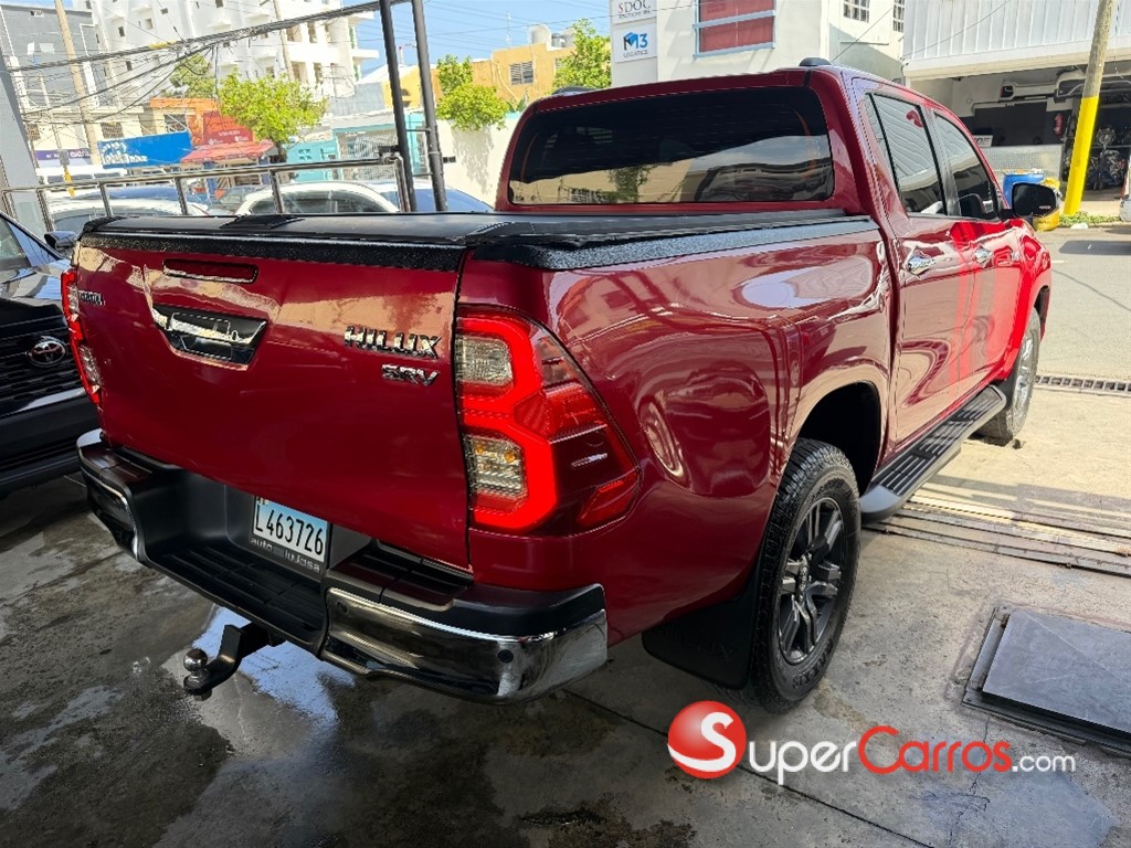 2023 Toyota Hilux SRV — foto 4 / 10
