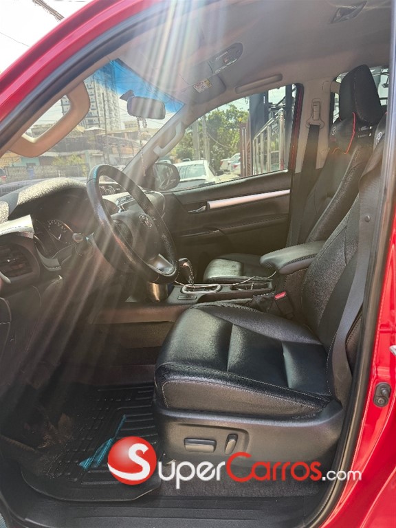 2023 Toyota Hilux SRV — foto 7 / 10