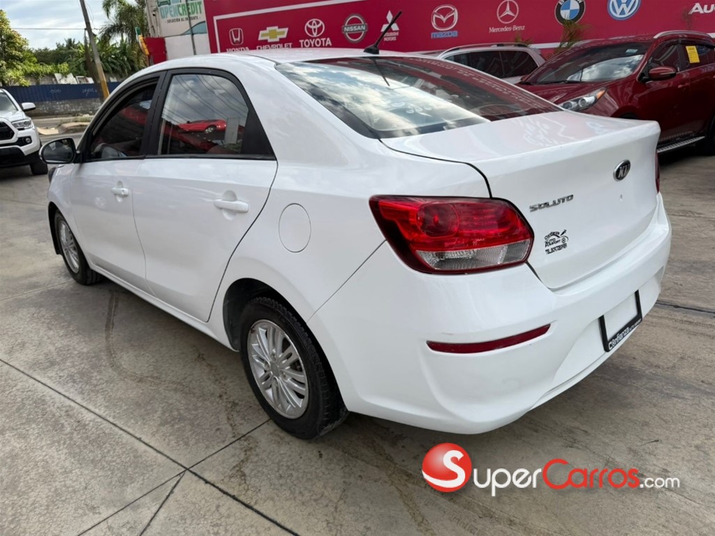 2021 Kia Soluto — foto 6 / 8