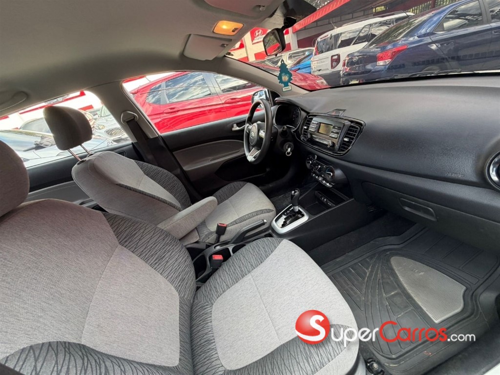 2021 Kia Soluto — foto 7 / 8