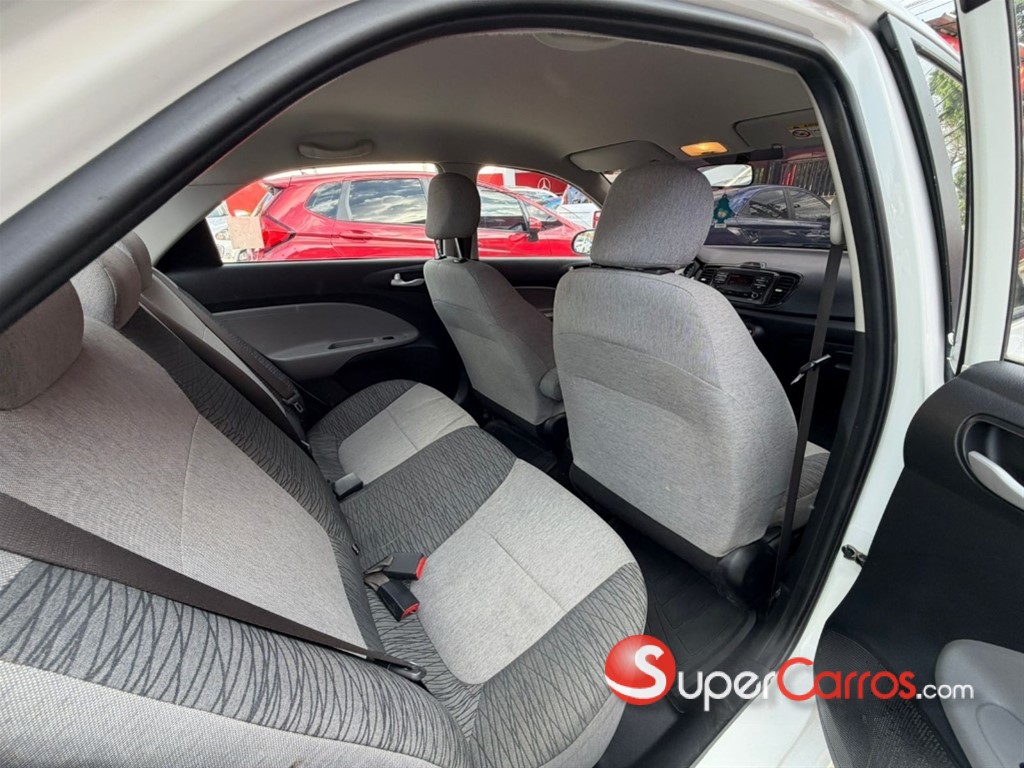 2021 Kia Soluto — foto 8 / 8