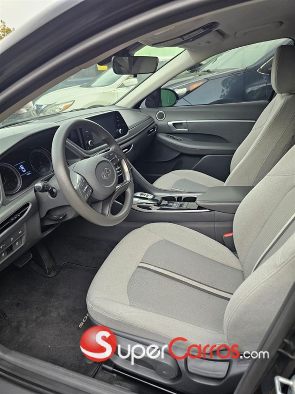 2021 Hyundai Sonata SE — foto 9 / 12