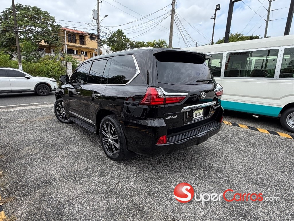 2020 Lexus LX 570 — foto 5 / 12