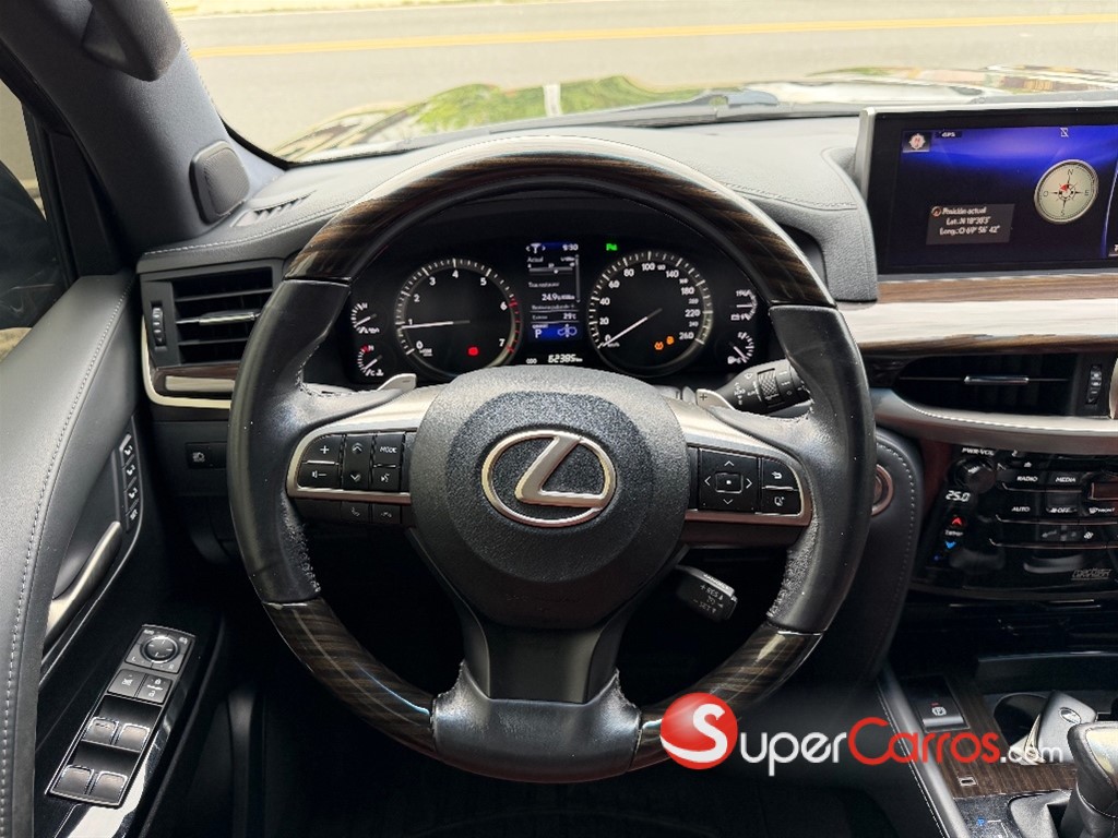 2020 Lexus LX 570 — foto 12 / 12
