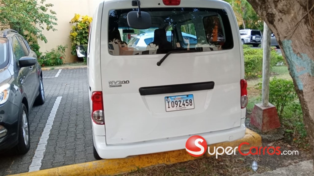 2014 Nissan NV 200 — foto 3 / 5