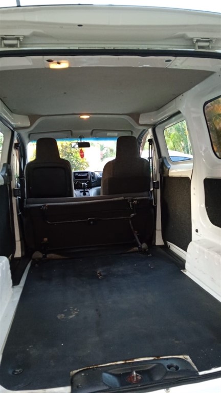 2014 Nissan NV 200 — foto 5 / 5