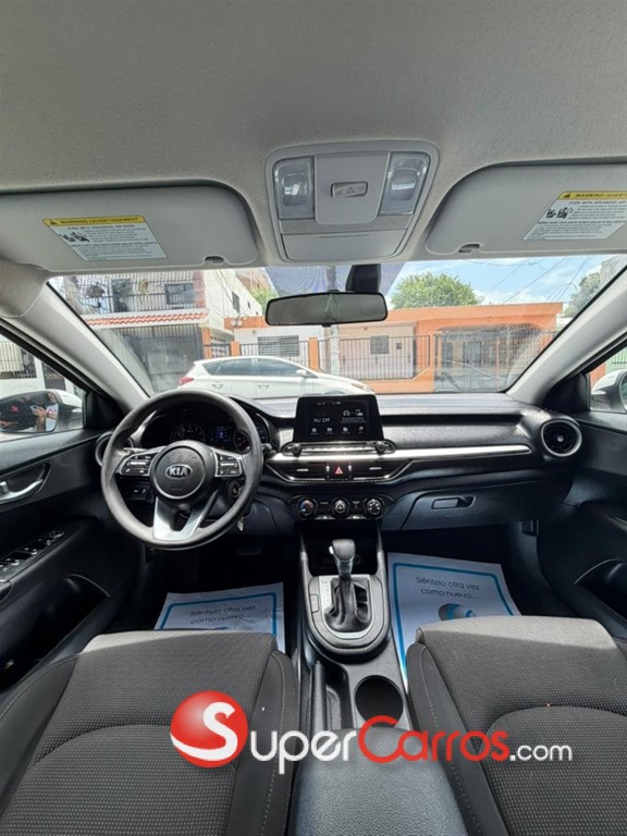 2020 Kia Forte LXS — foto 5 / 12