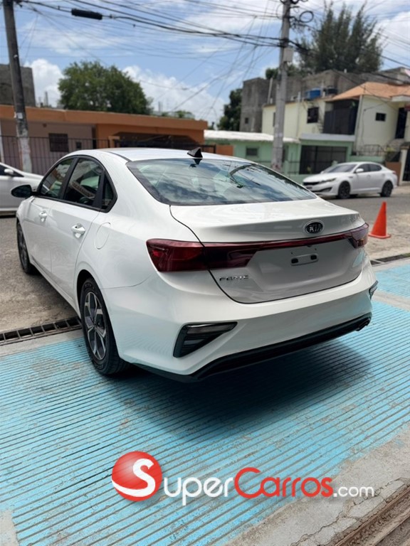 2020 Kia Forte LXS — foto 10 / 12