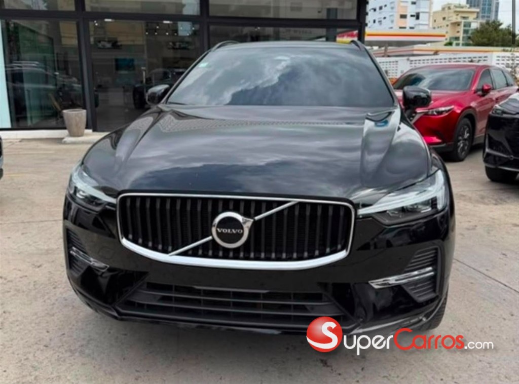 2022 Volvo XC60 — foto 2 / 5