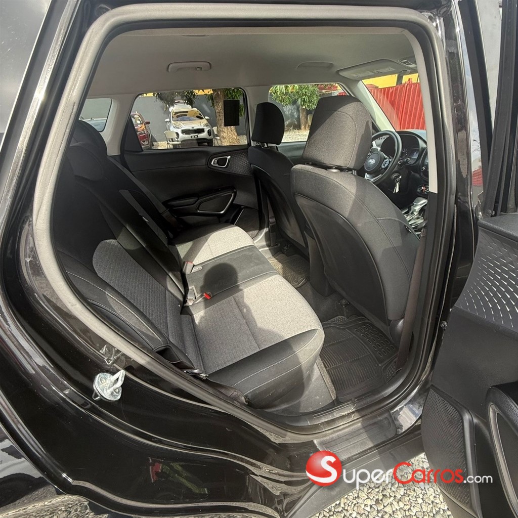 2020 Kia Soul LX — foto 10 / 12
