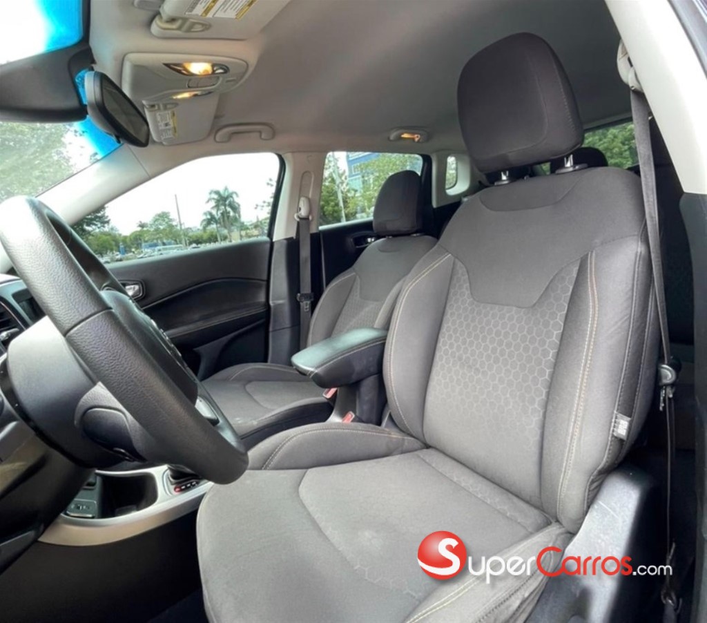 2020 Jeep Compass Sport — foto 8 / 9