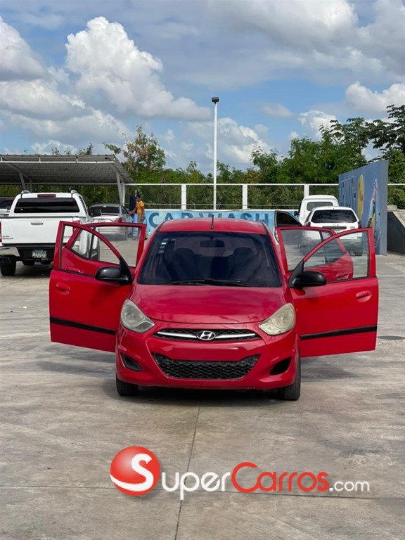 2013 Hyundai i 10 — foto 5 / 12