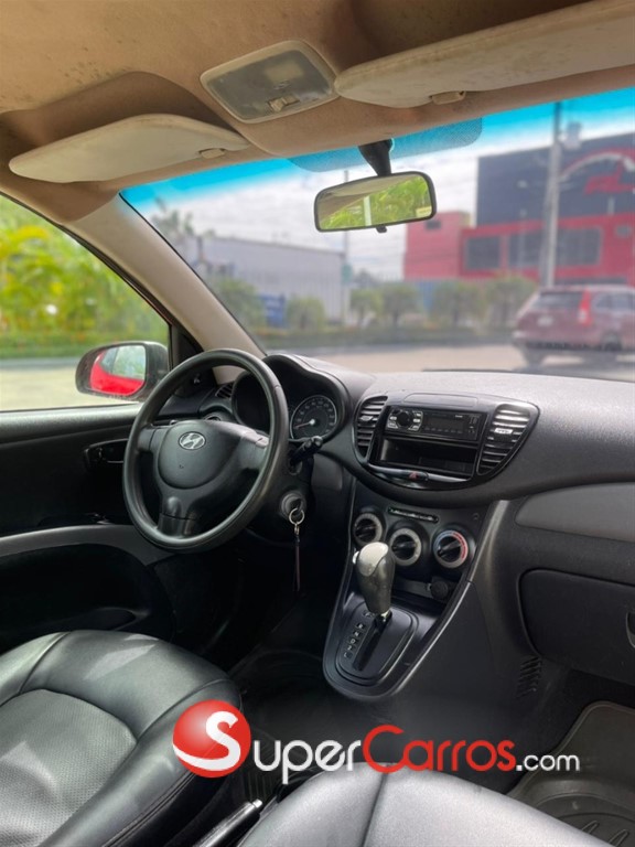 2013 Hyundai i 10 — foto 7 / 12