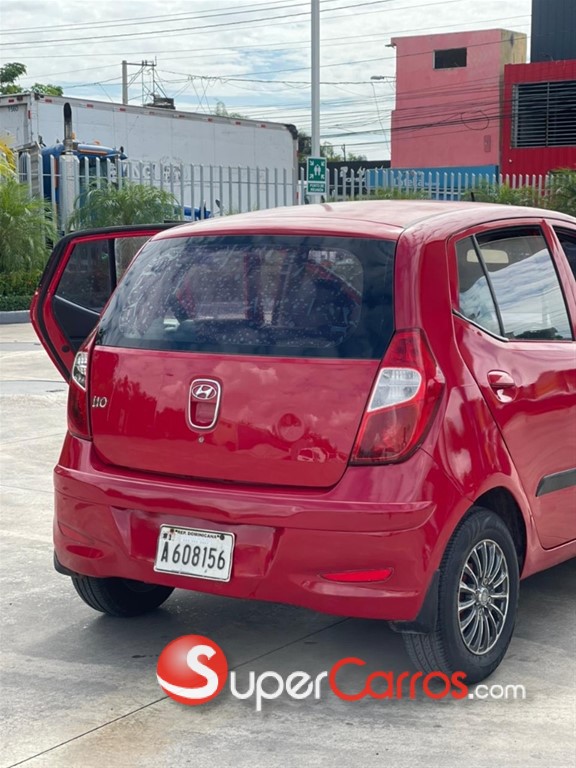 2013 Hyundai i 10 — foto 11 / 12