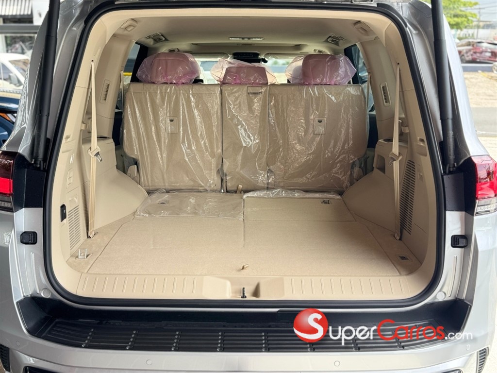 2027 Toyota Land Cruiser 300 VX-R — foto 7 / 10