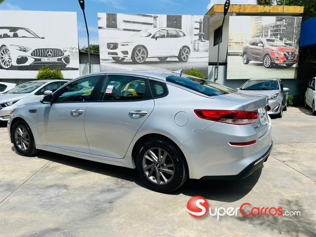 2020 Kia Optima FE — foto 3 / 12