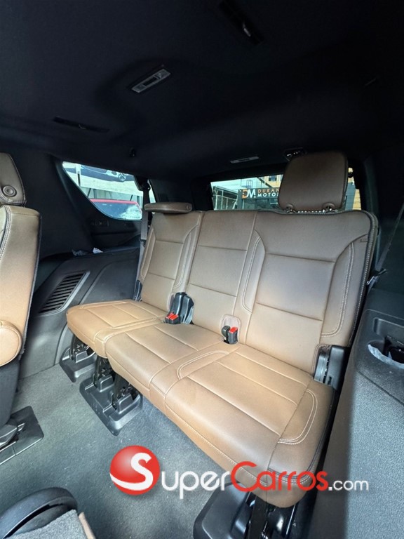 2025 Chevrolet Tahoe Highcountry — foto 8 / 12