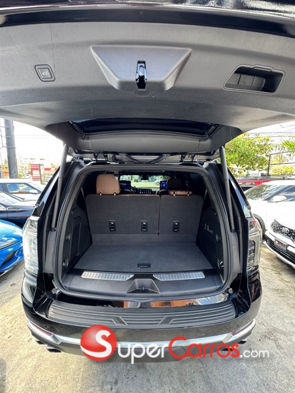 2025 Chevrolet Tahoe Highcountry — foto 9 / 12