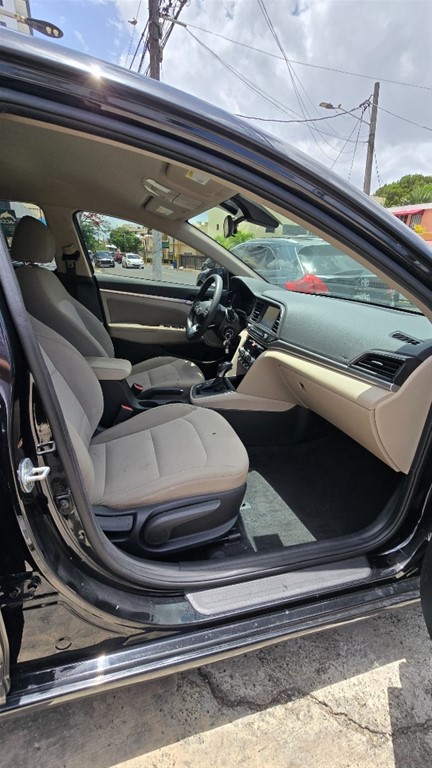 2020 Hyundai Elantra SEL — foto 3 / 4