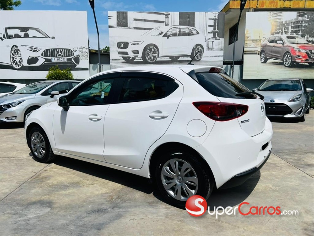 2021 Mazda 2 — foto 7 / 12