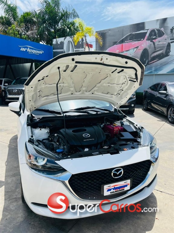 2021 Mazda 2 — foto 11 / 12