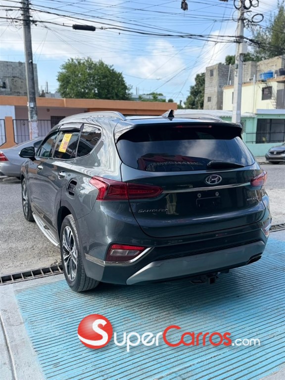2020 Hyundai Santa Fe Limited — foto 7 / 12