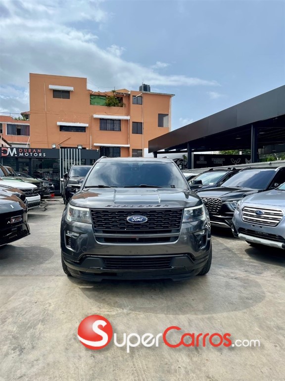 2018 Ford Explorer Sport — foto 2 / 11