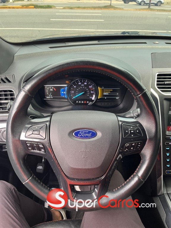 2018 Ford Explorer Sport — foto 7 / 11