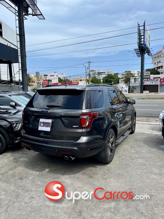 2018 Ford Explorer Sport — foto 9 / 11