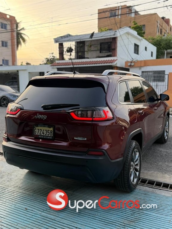 2019 Jeep Cherokee Latitude Plus — foto 9 / 12