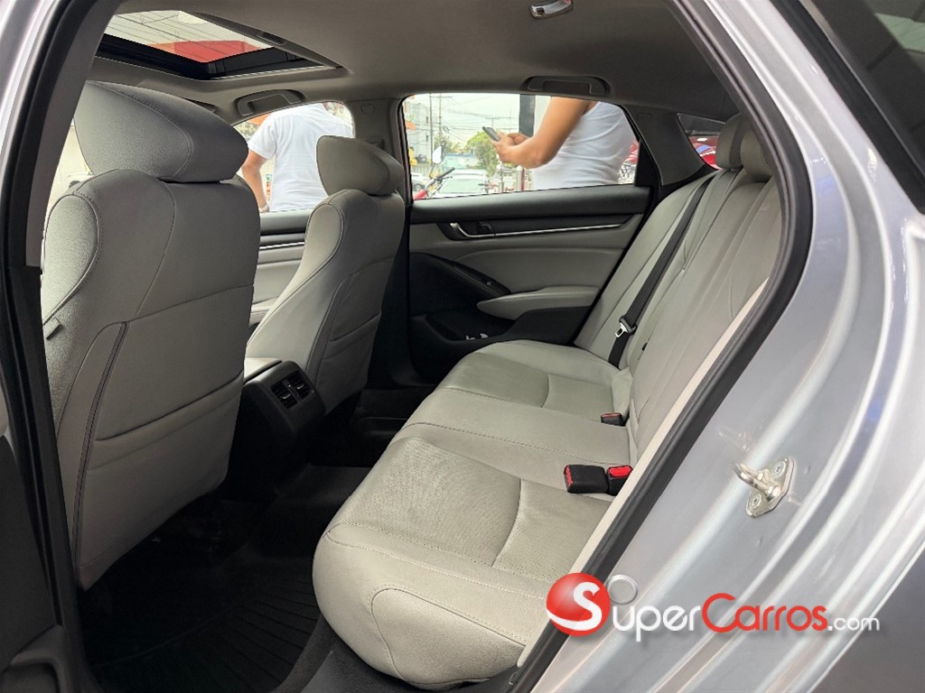 2018 Honda Accord EX — foto 5 / 7