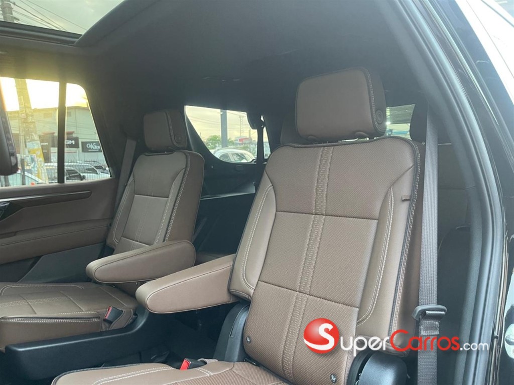 2026 Chevrolet Tahoe Highcountry Duramax — foto 10 / 12