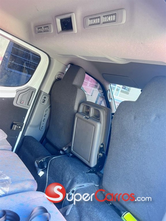2020 Nissan Caravan — foto 4 / 10