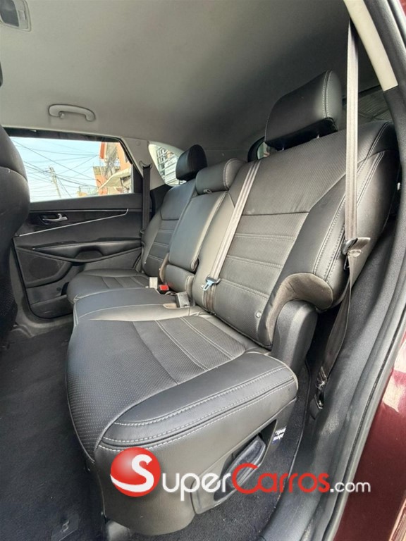 2020 Kia Sorento LX — foto 5 / 11