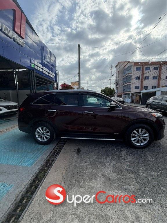 2020 Kia Sorento LX — foto 6 / 11