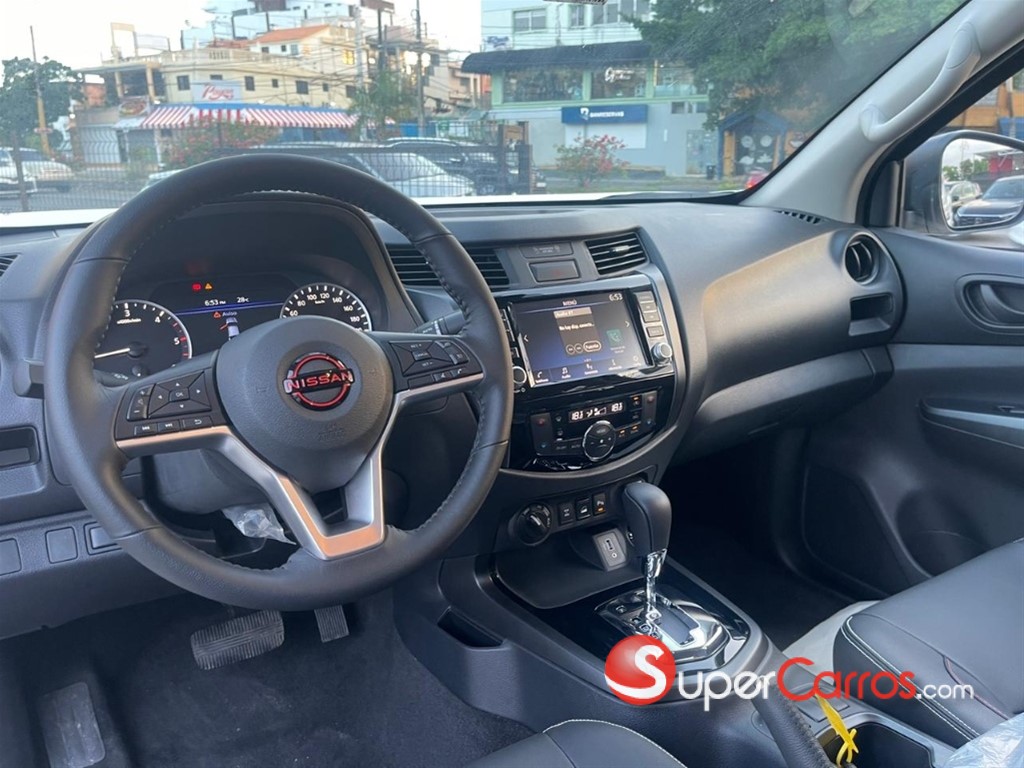 2027 Nissan Frontier Pro-4X — foto 7 / 10