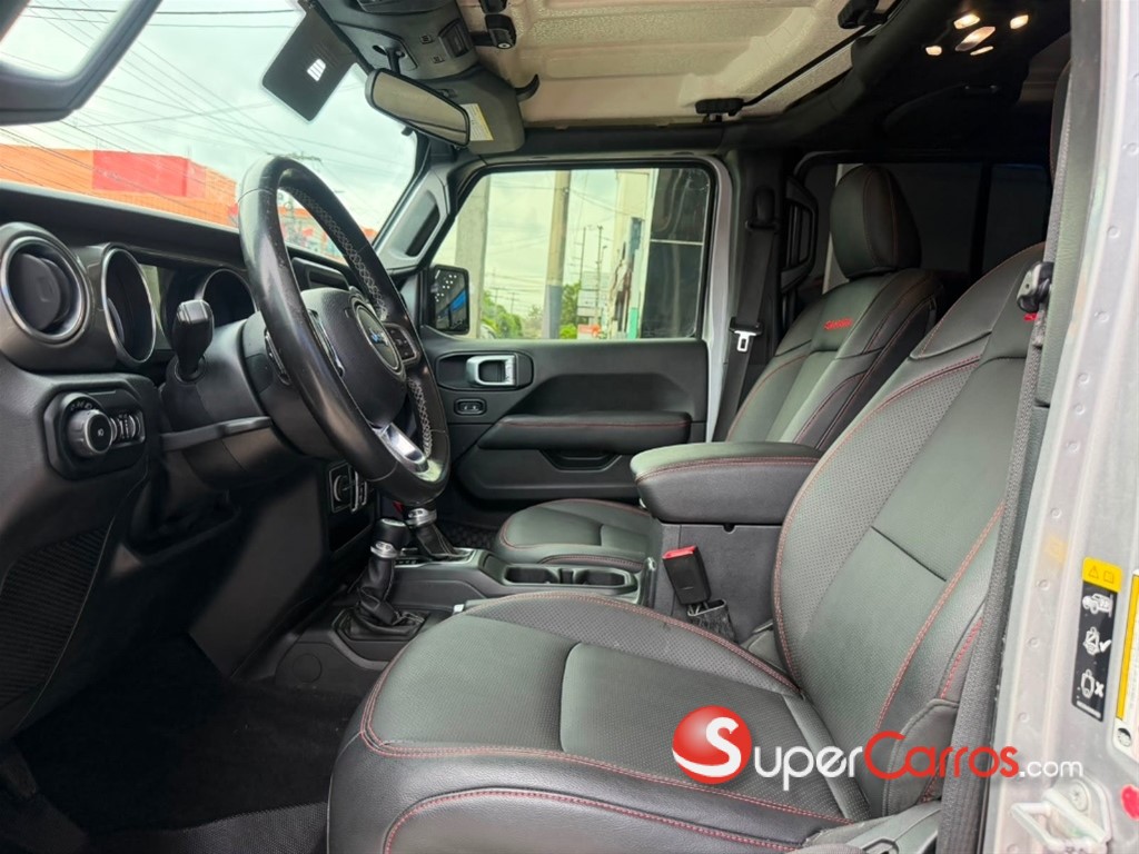 2020 Jeep Wrangler Sahara — foto 3 / 9