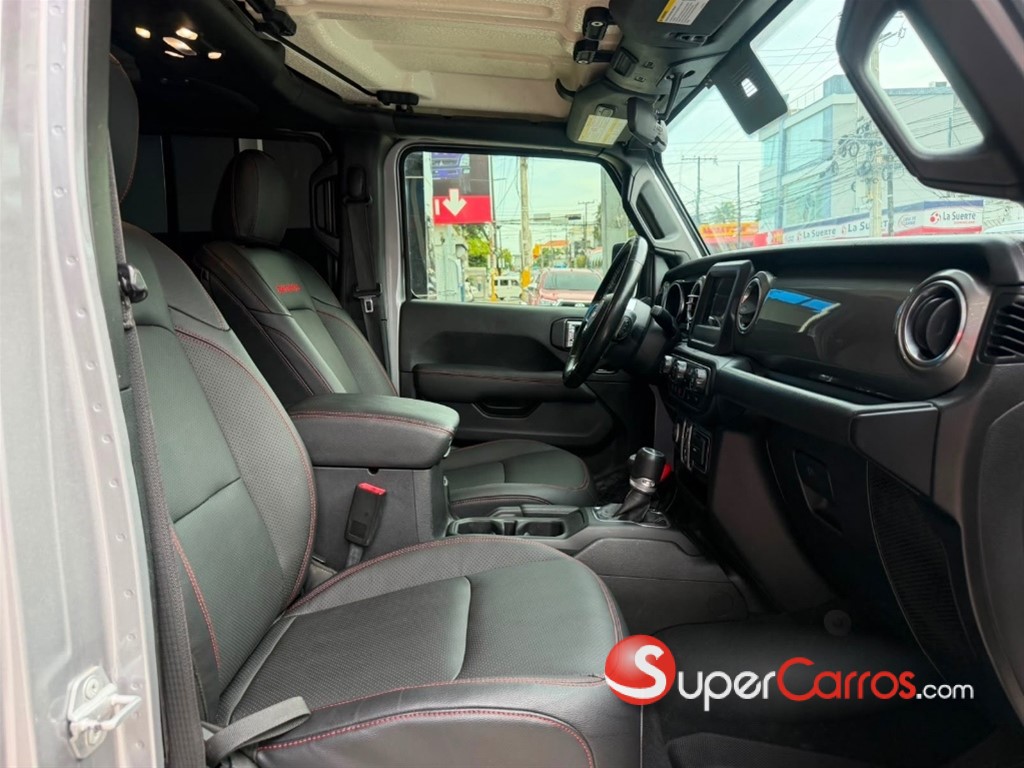 2020 Jeep Wrangler Sahara — foto 4 / 9
