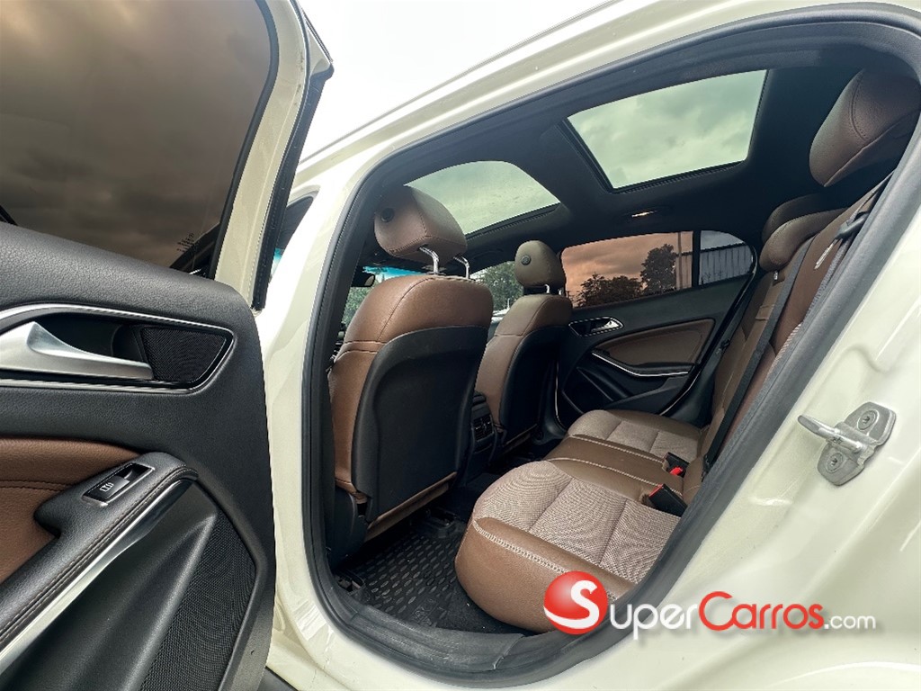 2015 Mercedes-Benz Clase GLA 250 4 Matic — foto 5 / 7