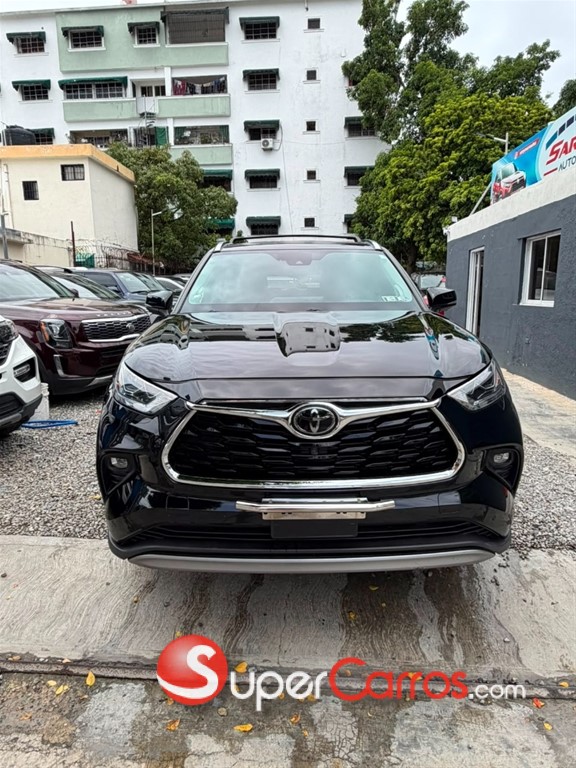 2020 Toyota Highlander Platinum — foto 4 / 9