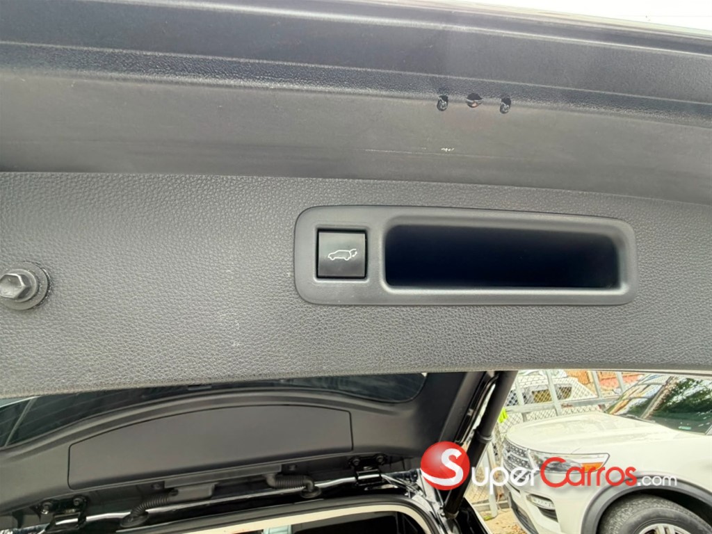 2020 Toyota Highlander Platinum — foto 6 / 9