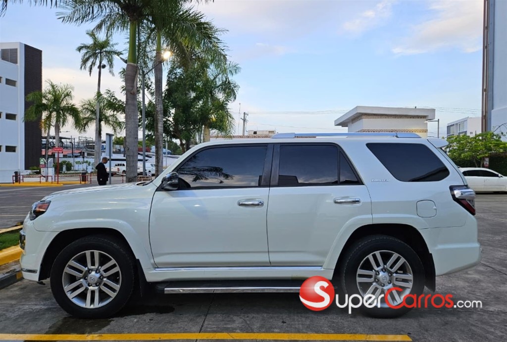 2013 Toyota 4 Runner Limited — foto 6 / 12