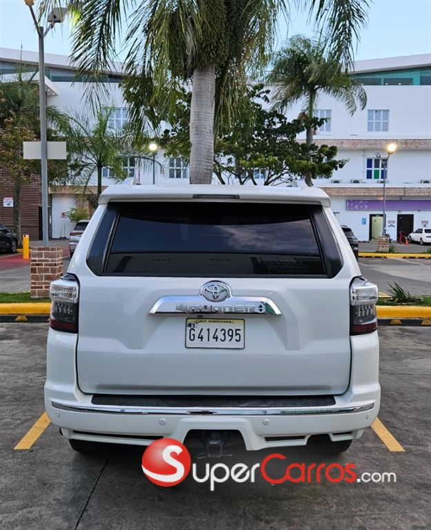2013 Toyota 4 Runner Limited — foto 8 / 12