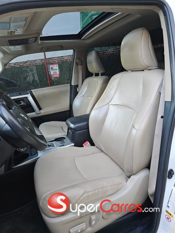 2013 Toyota 4 Runner Limited — foto 11 / 12