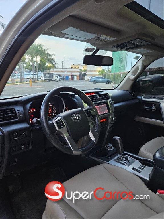 2013 Toyota 4 Runner Limited — foto 12 / 12