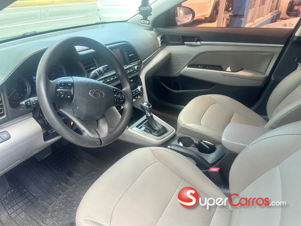 2020 Hyundai Elantra SEL — foto 6 / 12