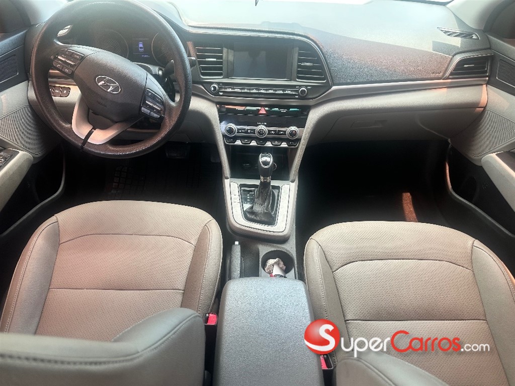 2020 Hyundai Elantra SEL — foto 7 / 12