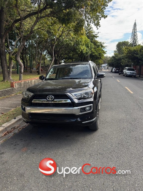 2018 Toyota 4 Runner Limited
