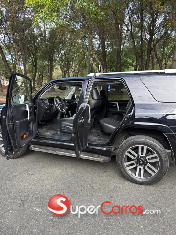 2018 Toyota 4 Runner Limited — foto 7 / 12