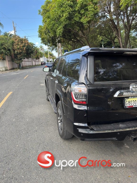 2018 Toyota 4 Runner Limited — foto 12 / 12